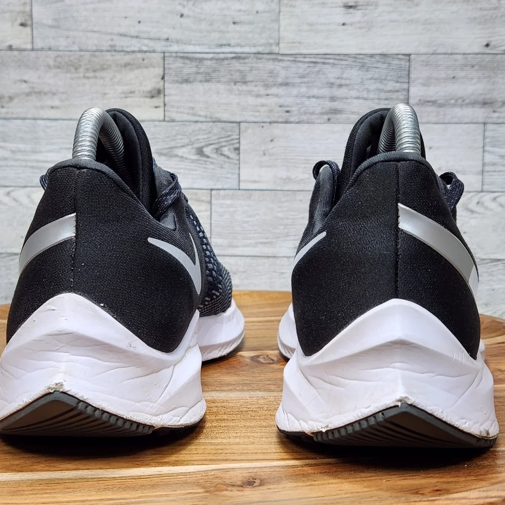 Nike Women's Size 8 Zoom Winflo 6 Shoes Black Running Sneakers BQ3192-003 - Picture 8 of 16